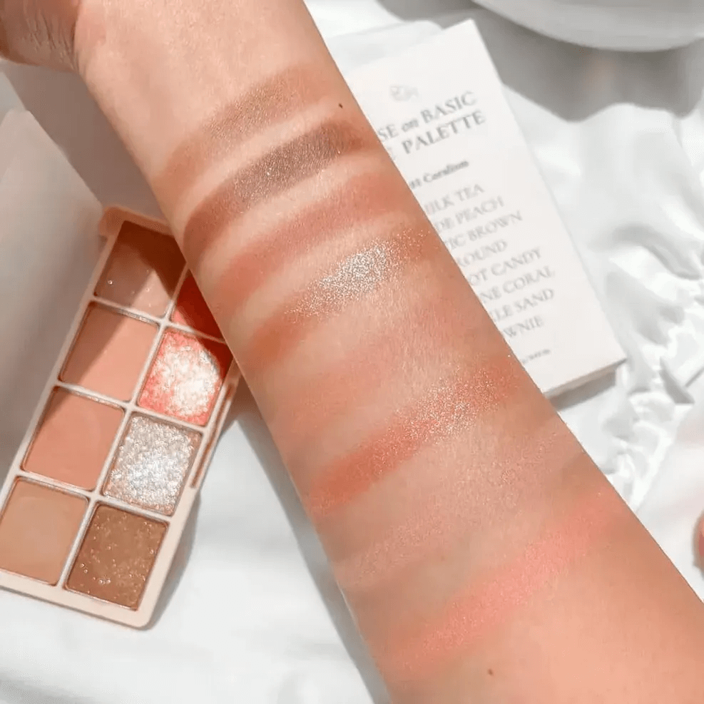 bang-phan-mat-trang-diem-bom-base-on-basic-eye-palette-#01-coralism-8-o-12g